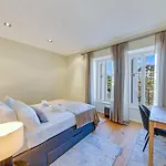 アパート Modern 3-bedroom Lakeview In *